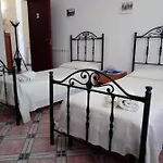 Konukevi Casa Claudia *