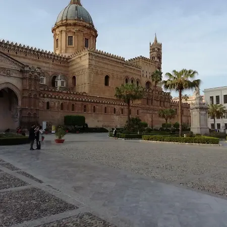 Casa Claudia * Палермо