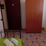 Casa Claudia بيت ضيافة *