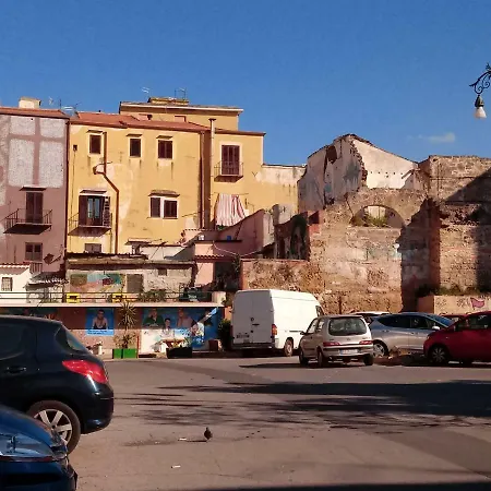 Casa Claudia Pensión *