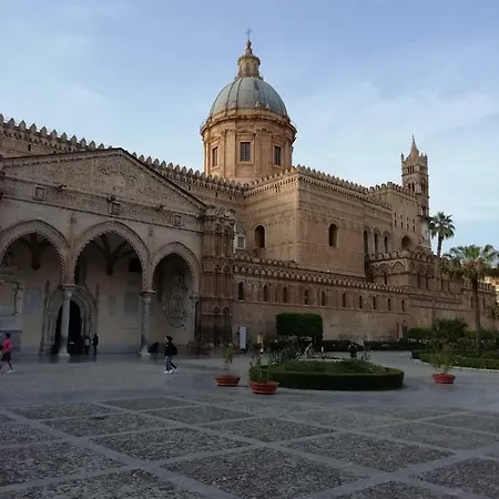 Pensión Casa Claudia *