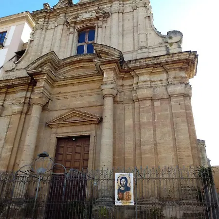 Pensión Casa Claudia *